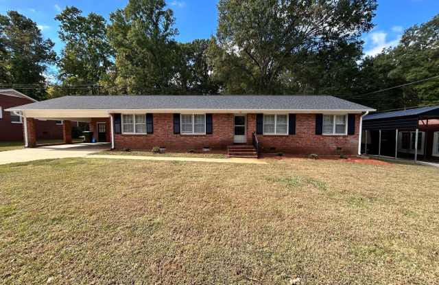 3 Bedroom, 2 Bathroom Brick Home photos photos