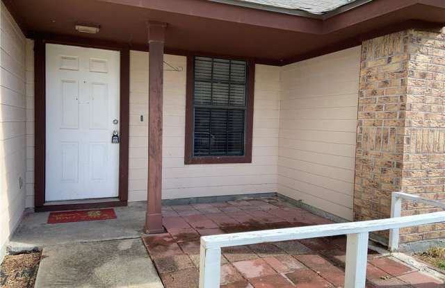 2326 Westlake Cir S Gallery 2