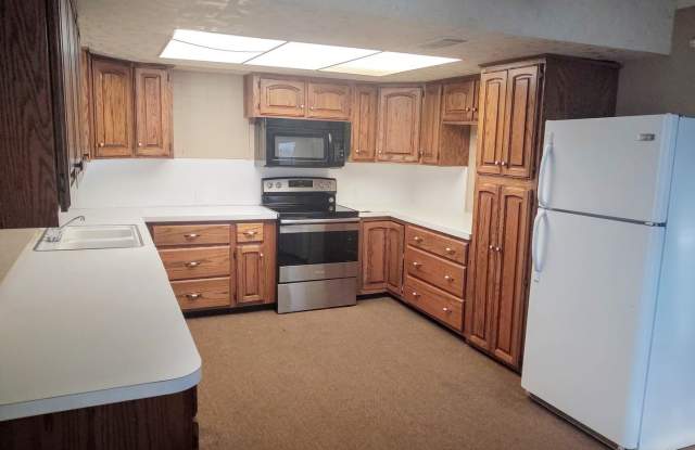 2111 Willowwood Gallery 3