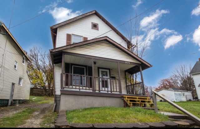 975 West Wilbeth Road photos photos