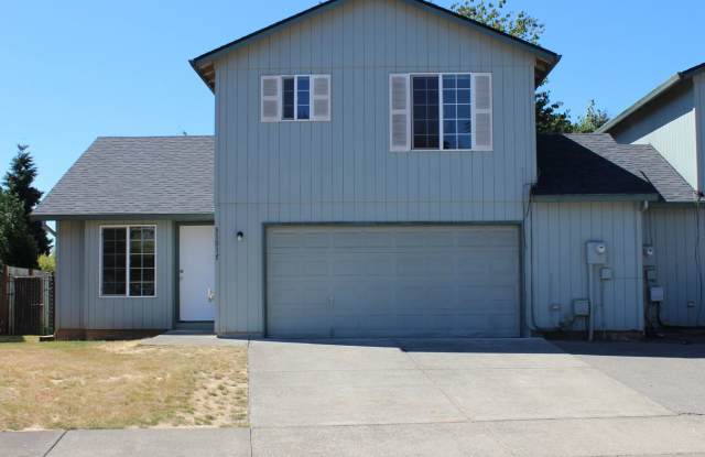 4 br, 2.5 ba home in Scappoose neighborhood photos photos