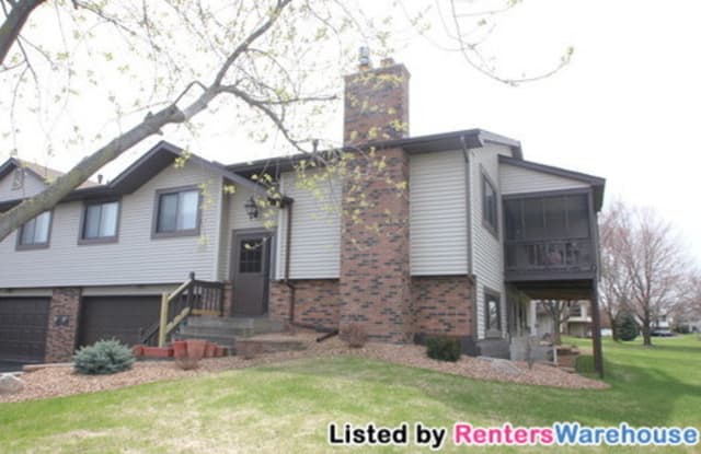617 Donegal Cir - 617 Donegal Circle, Shoreview, MN 55126