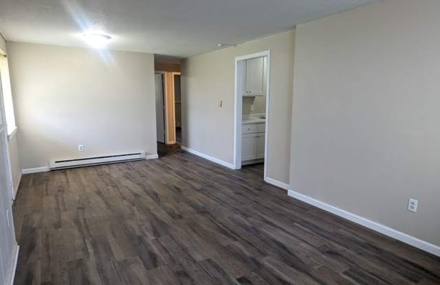 Lower Level 2 Bedroom Apartment - 2919 Leeway Drive, Columbia, MO 65202 Lower Level 2 Bedroom Apartment - 2919 Leeway Drive, Columbia, MO 65202