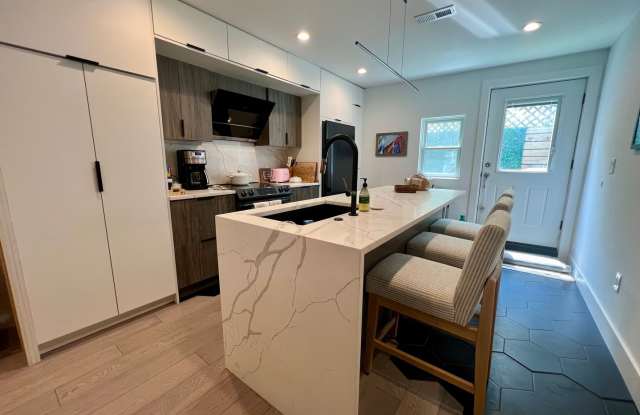 Gorgeous 3-Bedroom Townhome in the Heart of Northern Liberties! Available July 1st! photos photos
