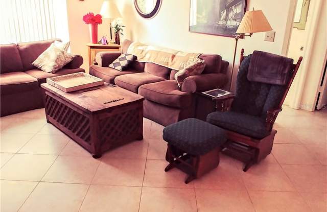 4809 MYRTLE OAK DRIVE Gallery 4
