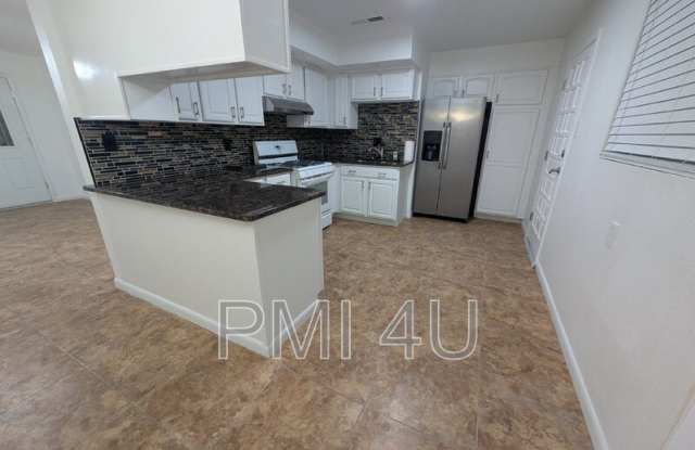 309 Vincent Ct NW photos photos