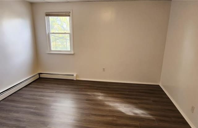 17 S 13th Avenue - 17 South 13th Avenue, Mount Vernon, NY 10550