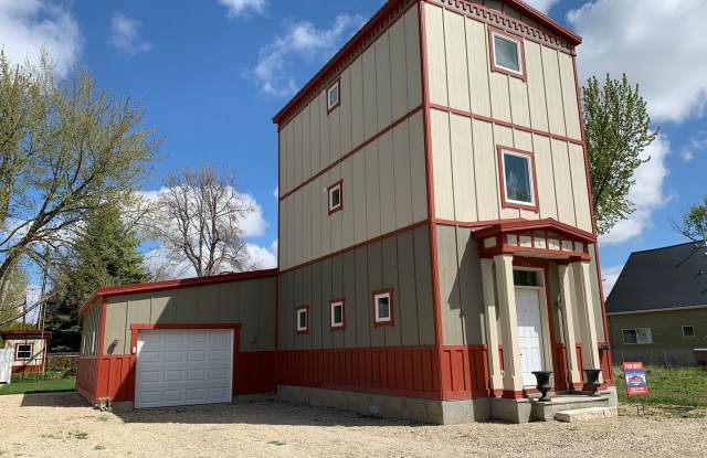 The Eagle Tower - 154 East Idaho Street, Eagle, ID 83616