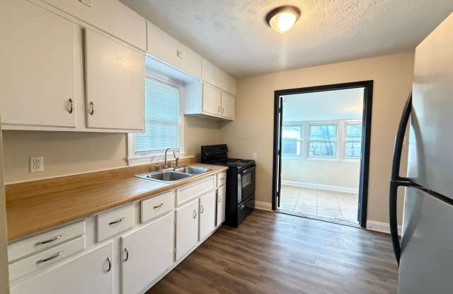 3 bedroom charmer in Germantown photos photos