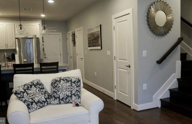 2406 MAIN LINE BOULEVARD Gallery 4