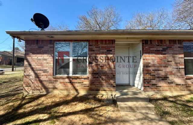 825 West 25th Street photos photos