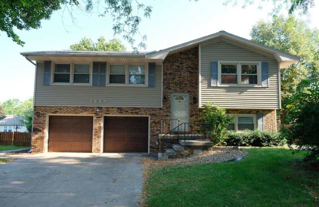 Great Home, Great Location!  3 bed, 2.5 bath photos photos