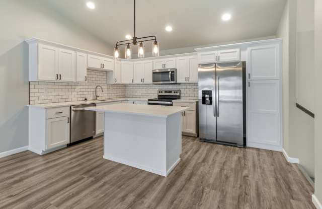 7284 30th Street South - 1 photos photos