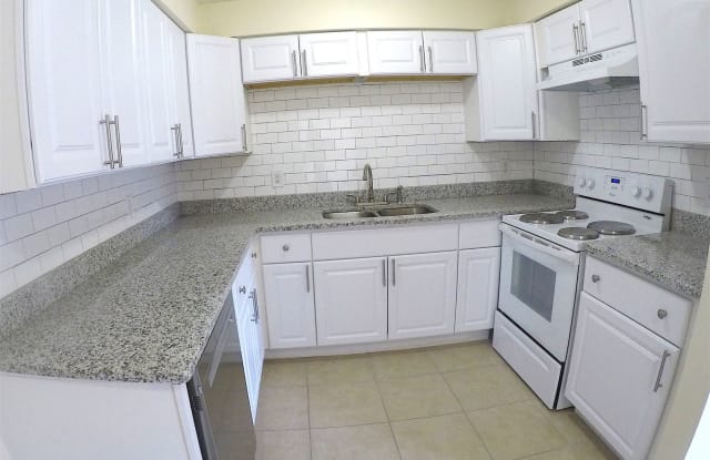 7104 S Kissimmee St - 7104 South Kissimmee Street, Tampa, FL 33616