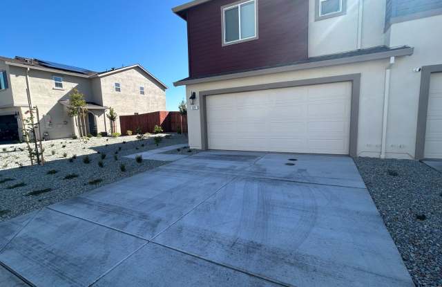BRAND NEW 3 Bedroom Home for Rent in Redding CA photos photos