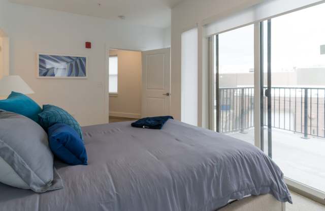 Nine+Eighteen Apartments Gallery 2