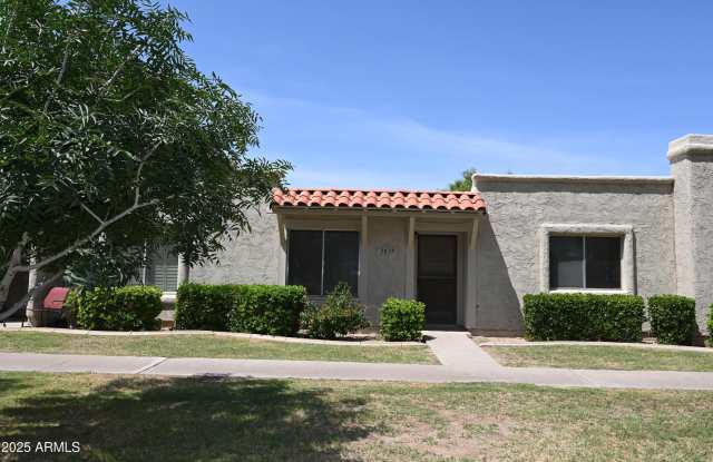 5039 N 81st Street Gallery 2