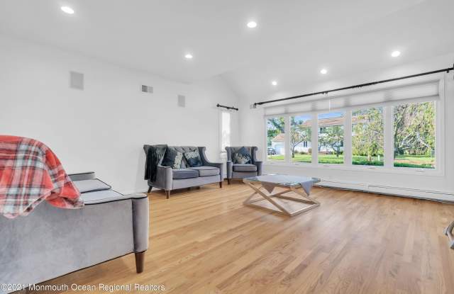 45 Roslyn Court Gallery 2