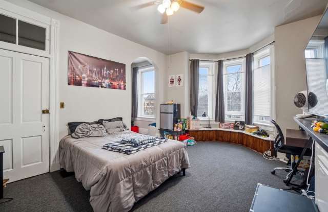 6 bed/2 bath on Wheeler St., Mins. from UC for Only $650/pp ($3900/mo)! photos photos