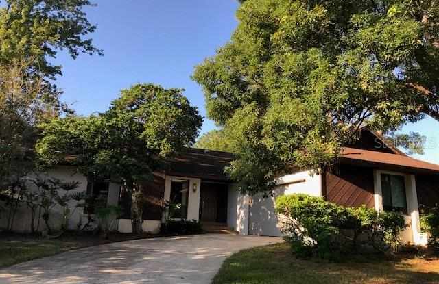 205 LYNDHURST COURT Gallery 2
