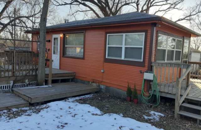 22295 north dr Gallery 4