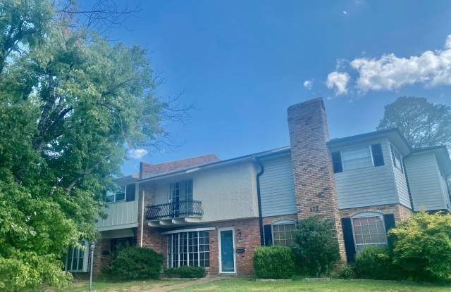 Updated Townhome for lease | 175 Pomeroy Dr Shreveport, LA 71115 | 3 Br 2.5 Ba Gallery 1