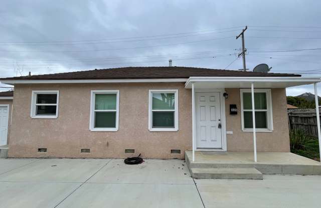 Upgraded Southside Two Bedroom - 320 South H Street, Lompoc, CA 93436