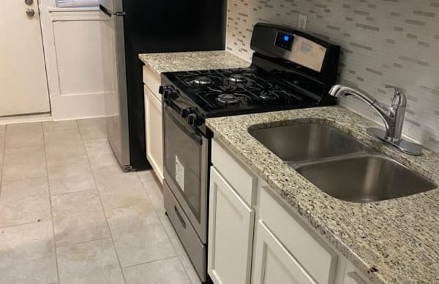7511 Lawnview Ave - 7511 Lawnview Avenue, Cleveland, OH 44103