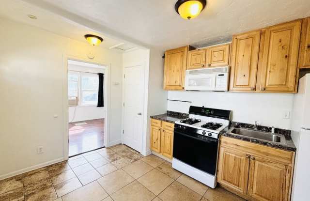 119 E Leslie Ave - 2 photos photos 119 E Leslie Ave - 2 photos photos