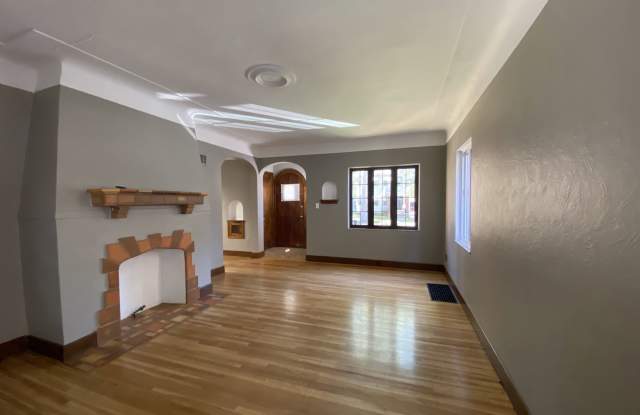 3847 Revere Gallery 3