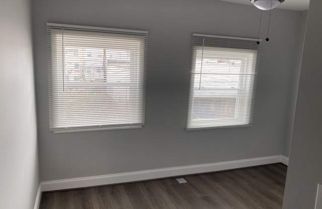 3908 Claremont Avenue - B - $600 AVAILABLE photos photos