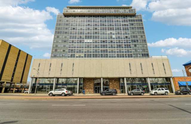 7234 W North Avenue photos photos