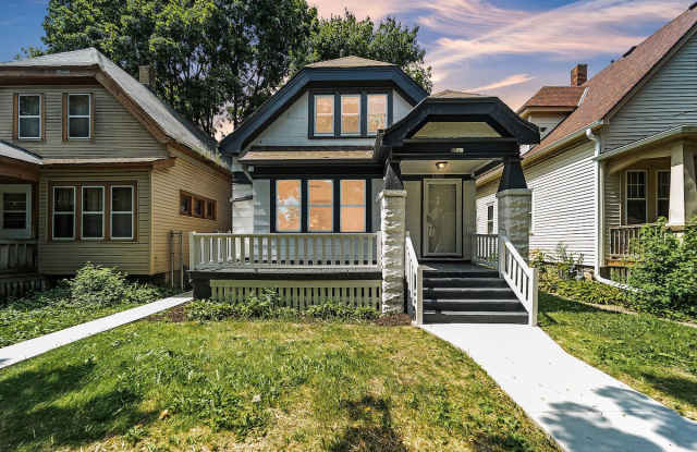 3527 N 14th St - 3527 North 14th Street, Milwaukee, WI 53206