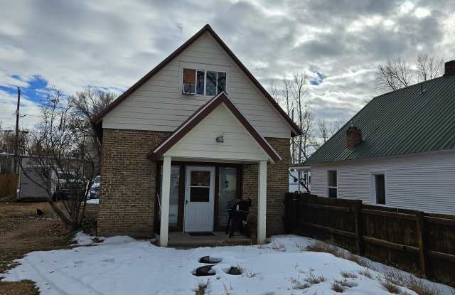 410 Smith Avenue photos photos