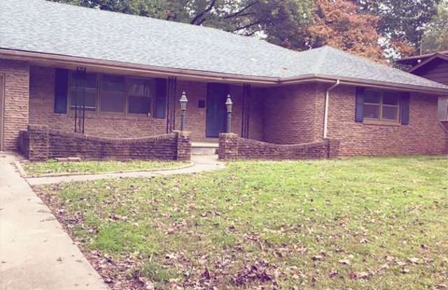 Spacious 3 Bedroom, 2 Bath Home – Beautiful Neighborhood in Springfield, MO photos photos Spacious 3 Bedroom, 2 Bath Home – Beautiful Neighborhood in Springfield, MO photos photos