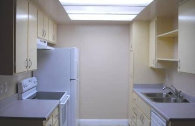 10278 Black Mountain Rd - 10278 Black Mountain Road, San Diego, CA 92126