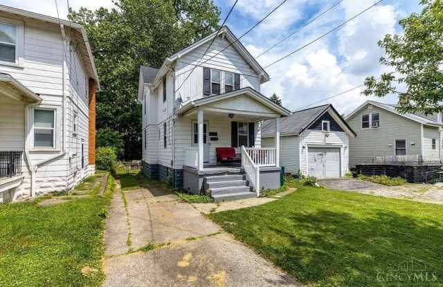 3242 Stanhope Avenue - 3242 Stanhope Avenue, Cincinnati, OH 45211