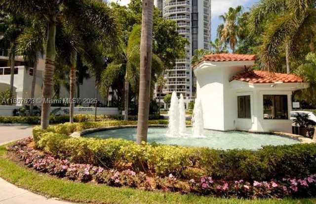 3600 YACHT CLUB DR Gallery 2
