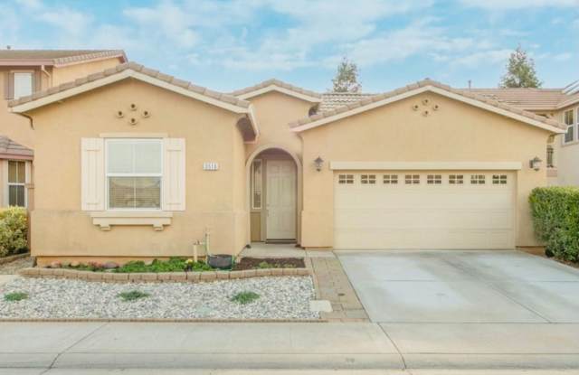 Lovely 3 Bedroom Low Maintenance Unit with New Flooring! photos photos