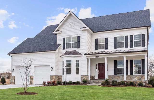 PERFECT IN POOLESVILLE Semi- Custom 5 bed + 4.5 Bath photos photos