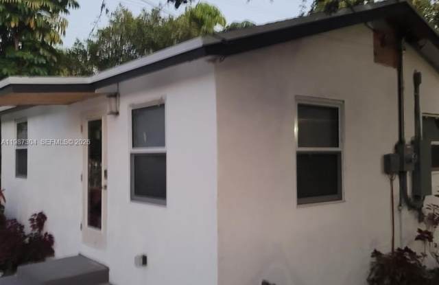 512 NW 96th St photos photos