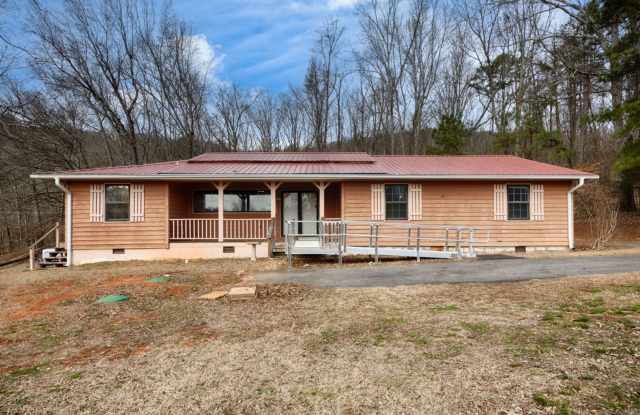 Spacious Charming in Scottsboro! photos photos Spacious Charming in Scottsboro! photos photos