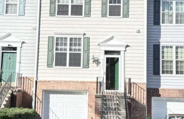 43046 FRANCIS Square Gallery 3