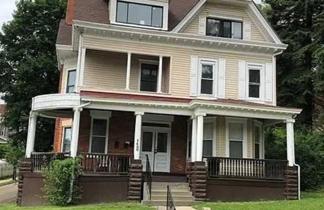 1494-1496 Crafton BoulevardApartment 3 - 1494-1496 Crafton Boulevard, Crafton, PA 15205