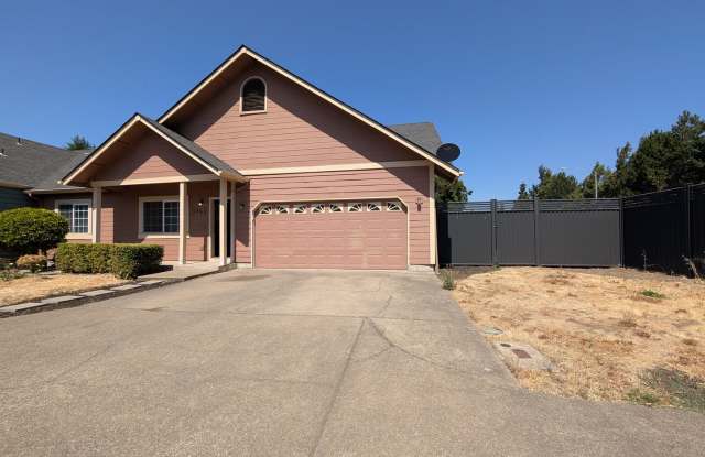 Beautiful 3-Bedroom, 2-Bath Home With Solid Surface Flooring Gallery 4