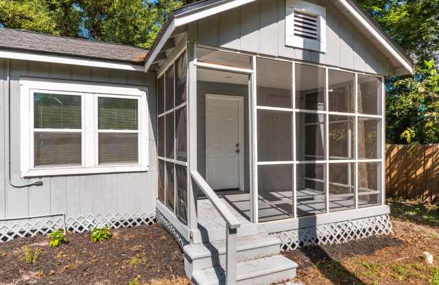 **Move in ready 3/2 Single Family home 32208 photos photos **Move in ready 3/2 Single Family home 32208 photos photos