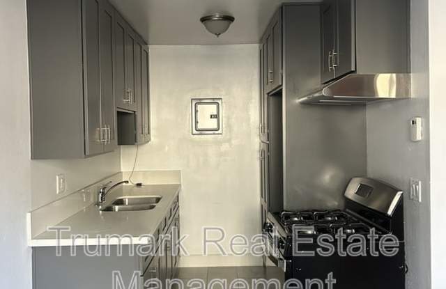 4350 Prospect Ave Gallery 1