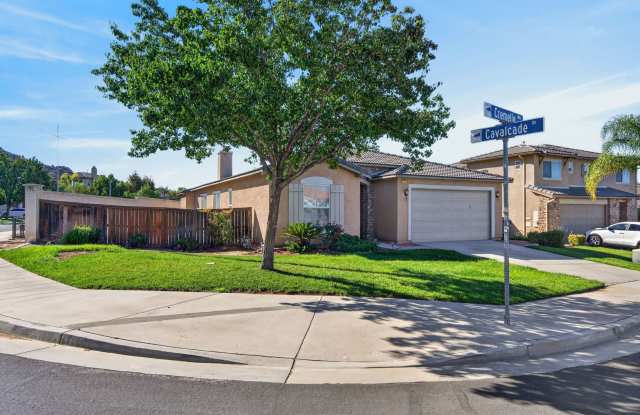 Expansive Single Story Home Gallery 3