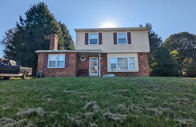 4 Bed Home - Boothwyn, PA photos photos