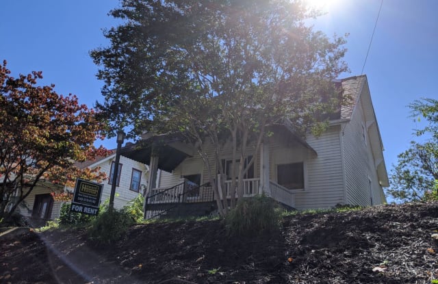 2112 Denniston Avenue SW - 2112 Denniston Avenue Southwest, Roanoke, VA 24015